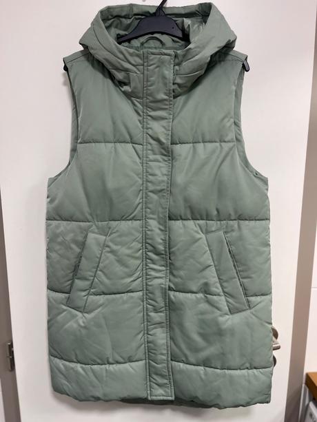 Dlhá vesta, reserved,s