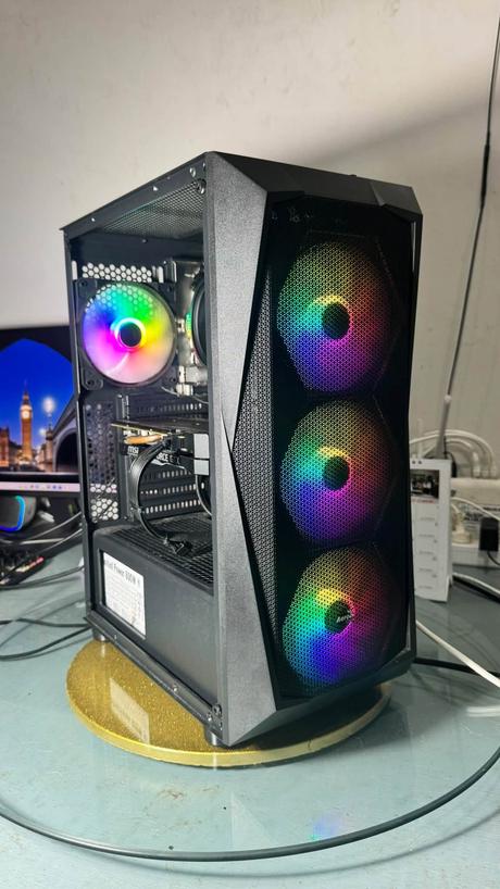 Pc aerocool falcon, lenovo