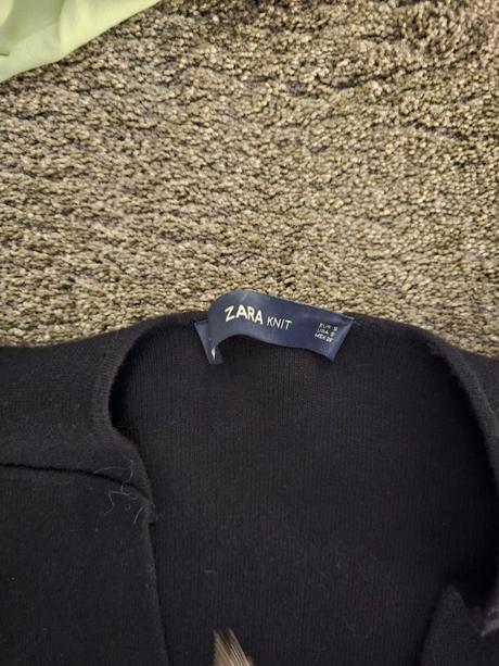 Sveter s kozusinou, zara,s