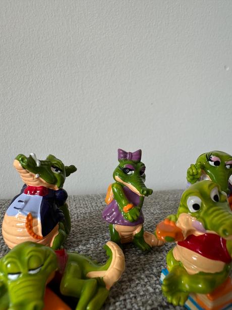 Kinder figúrky/postavičky krokodíly schulbus, 