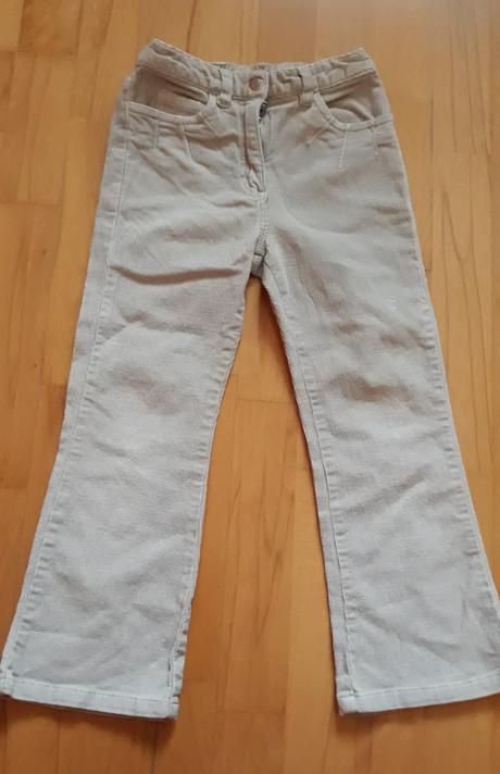 Krásne jemné manchestraky,výborný stav,pc 19,90, h&m,116