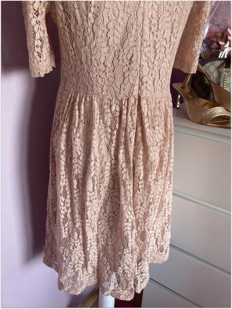 Krajkované mini šaty about you - veľkosť 40, l