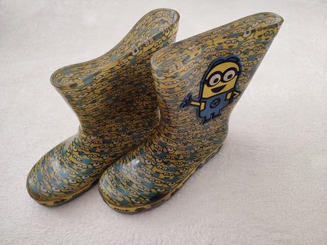 Gumené čižmy s mimóňom, 31