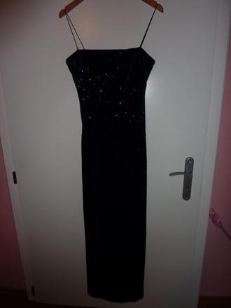 Zamatové šaty spoločenské, 38