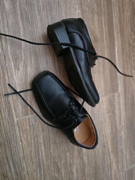 Spoločenské topánky č.25, 25