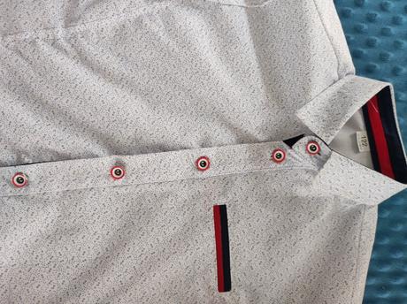 Slávnostná košeľa, 122