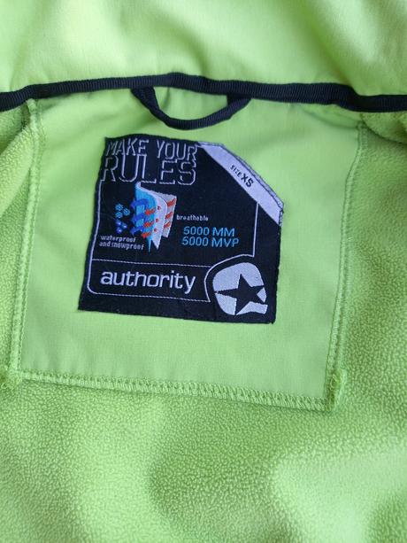 2x softshellová bunda, s