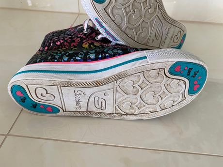 Farebne tenisky, skechers,35