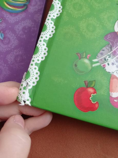 Mona a prasiatko / mona a papagáj,