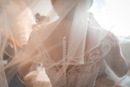 Snehovobiele svadobne saty, 36