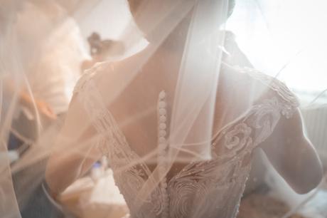 Snehovobiele svadobne saty, 36