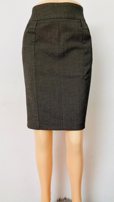 Sivá vzorovaná puzdrová sukňa orsay,veľk.38, orsay,m