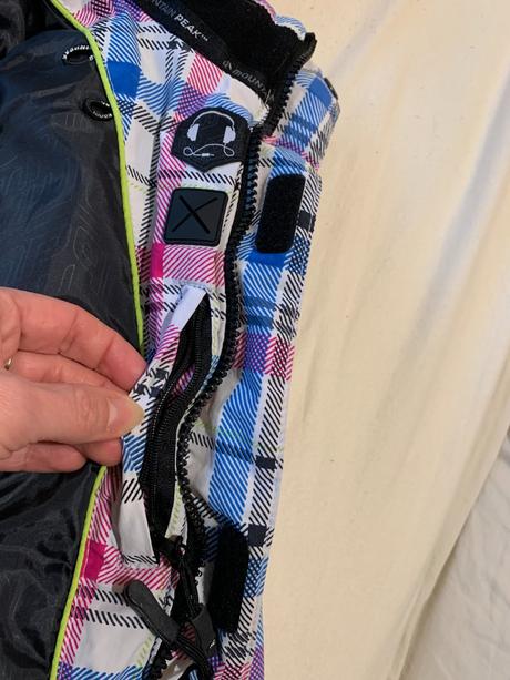 Lyžiarska vetrovka, 140