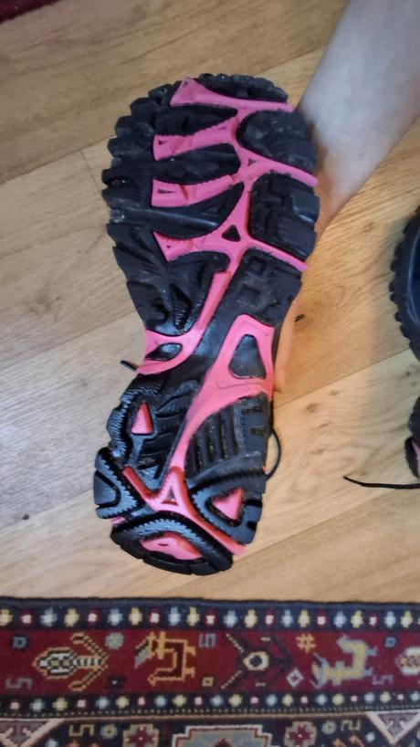 Dámske športové tenisky, 37