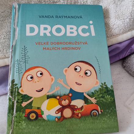 Kniha - drobci, 