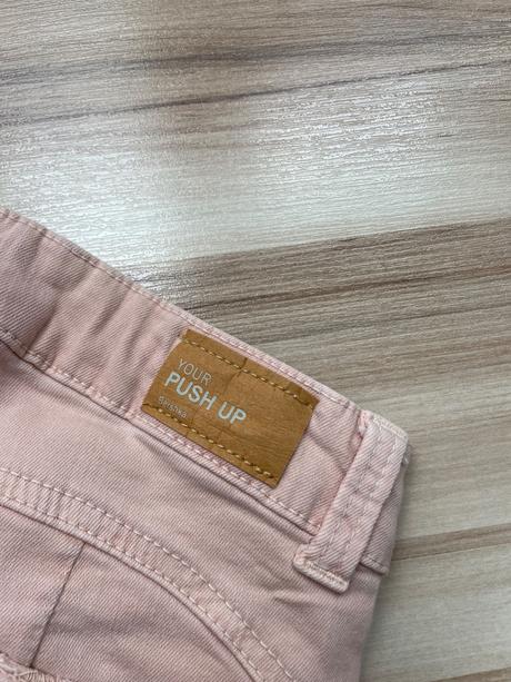 Bkedorúžové rifle, bershka,34
