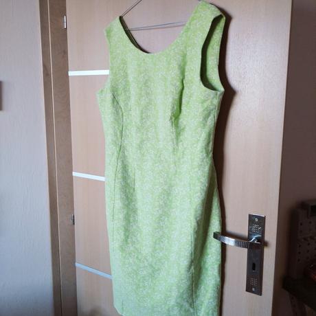 Spoločenské saty, 46