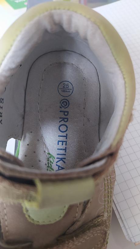 Sandálky, protetika,25