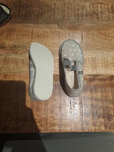 Rak topanky velkosti21,24,25,26,27,28 a papucky, rak,24