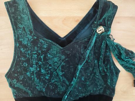 Spoločenské saty, 38