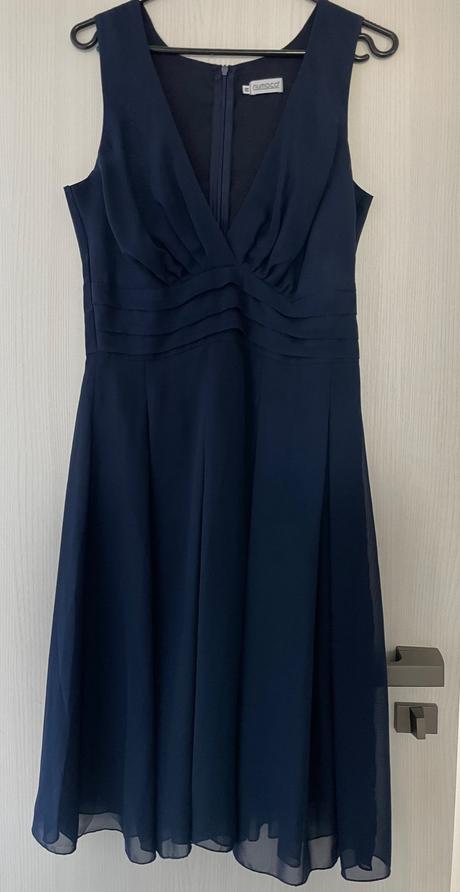Šaty tmavomodre velk. m, m