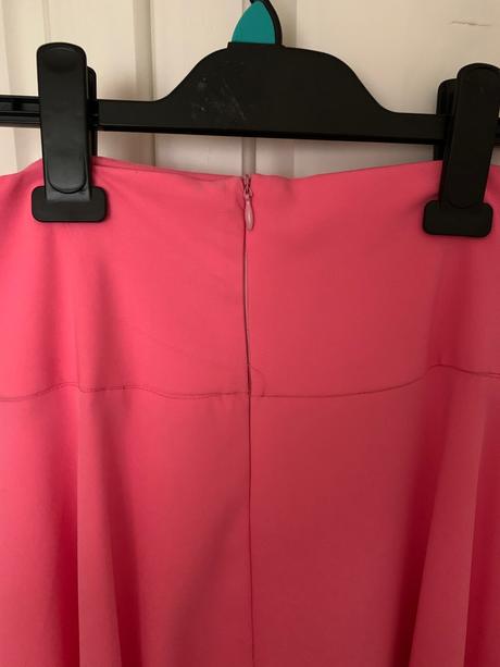 Dlha ruzova sukna, m