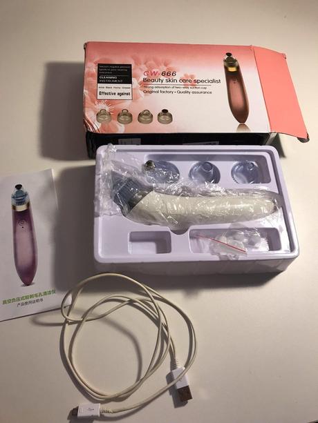 Pristroj na odstránanie vyrážok a čiernych bodiek,