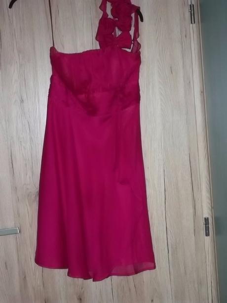 Spoločenské šaty, 38