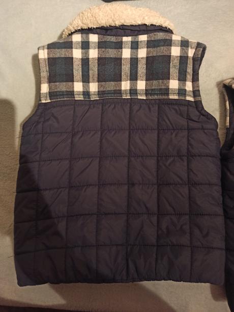 Vesty pre dvojičky 104, 104