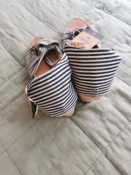 Sandalky, nenosene timeout, lee cooper,38