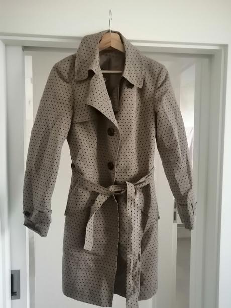 Trenckot marks spencer, marks & spencer,s