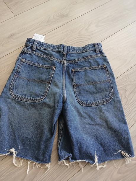 Riflove kratasy, bershka,32