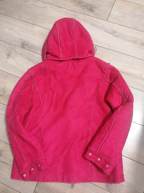 Bundicka kozusinka, 152