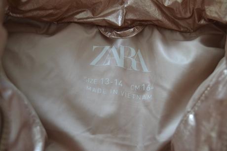 Štýlová metalická prešívaná vesta (color-block), zara,164