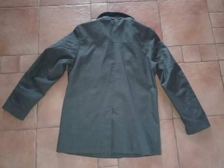 Elegantni kabatik vetrovka ako nove, reserved,l