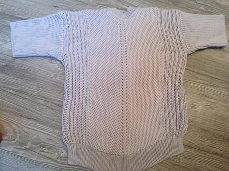 Kvalitny značkovy sveter   xs/s, 34