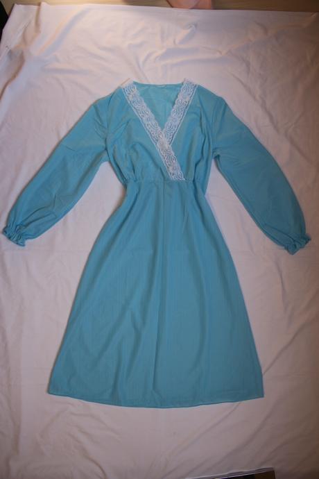 Vintage nebesky modrá nočná košeľa jemná čipka, m