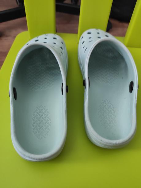 Šľapky - prezúvky, 27