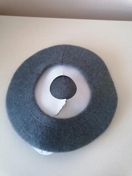 Baretka s pravou kožušinou, m