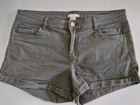 Šortky, h&m,42