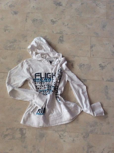 Tenká mikinka s kapucňou, 158