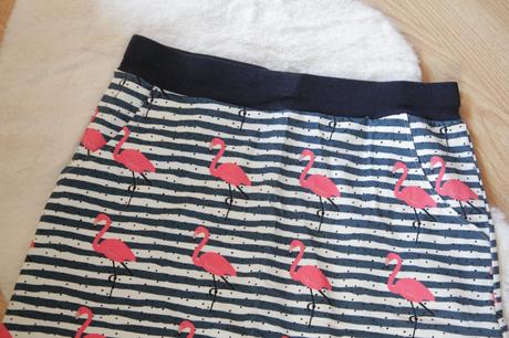 Pruhovaná sukňa s pelikánmi l, l