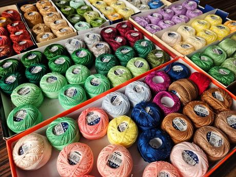 Puppets perle perlovka - priadza na vyšívanie, rôz, 