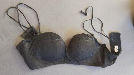 Čierna podprsenka push-up, 85b