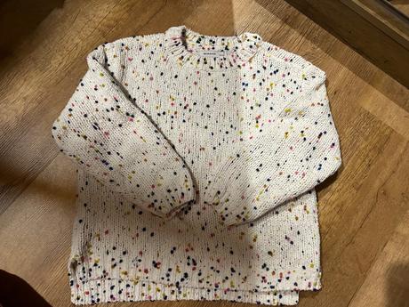 Sveter, reserved,134