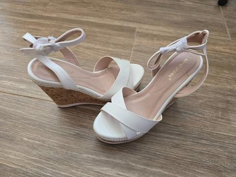 Topánky na platforme č.37, 37