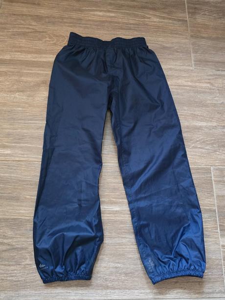 Tenké nohavice do dažďa č.104-110, decathlon,104