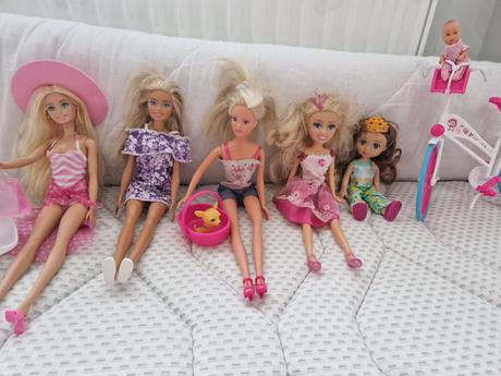 Bábiky s príslušenstvom, 