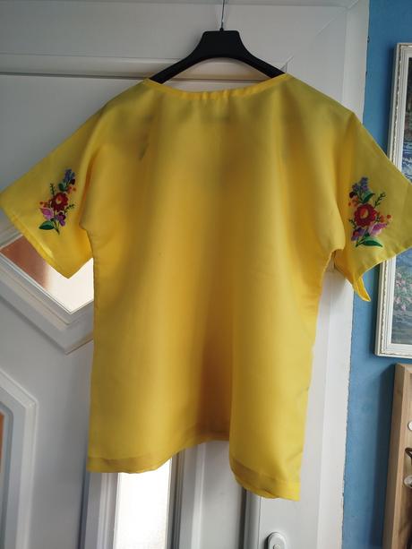 Folklorna bluzka l/xl, l