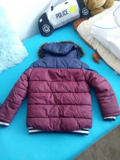 Vetrovka, palomino,122